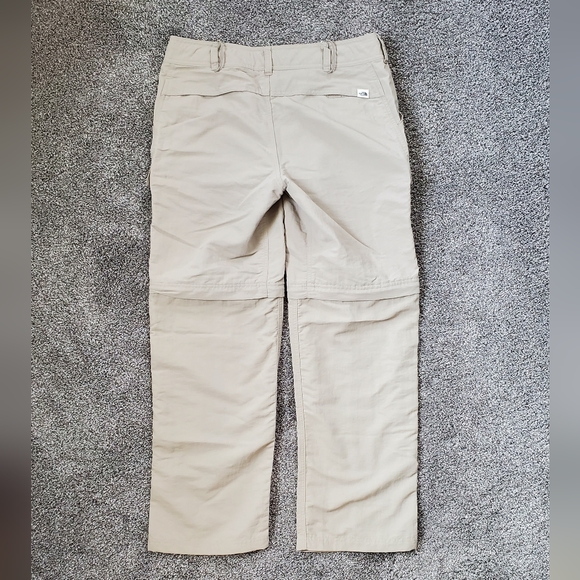 EUC The North Face Women’s Bridgeway Zip-Off Pants - Picture 10 of 12